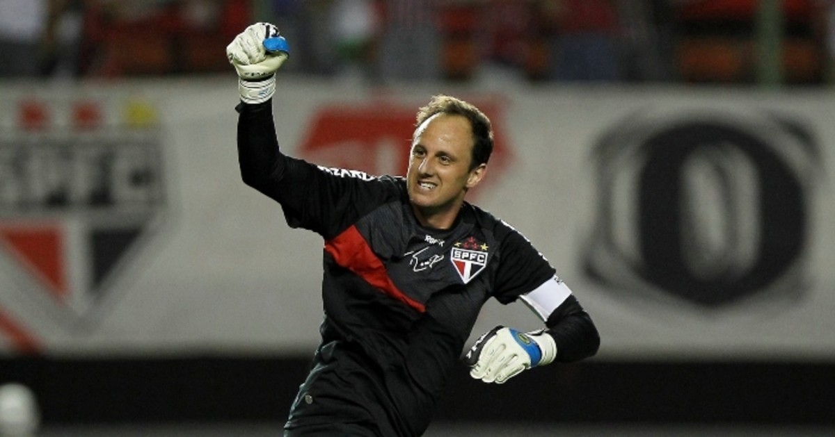 Rogerio Ceni gã thủ môn có đôi chân giỏi hơn đôi tay